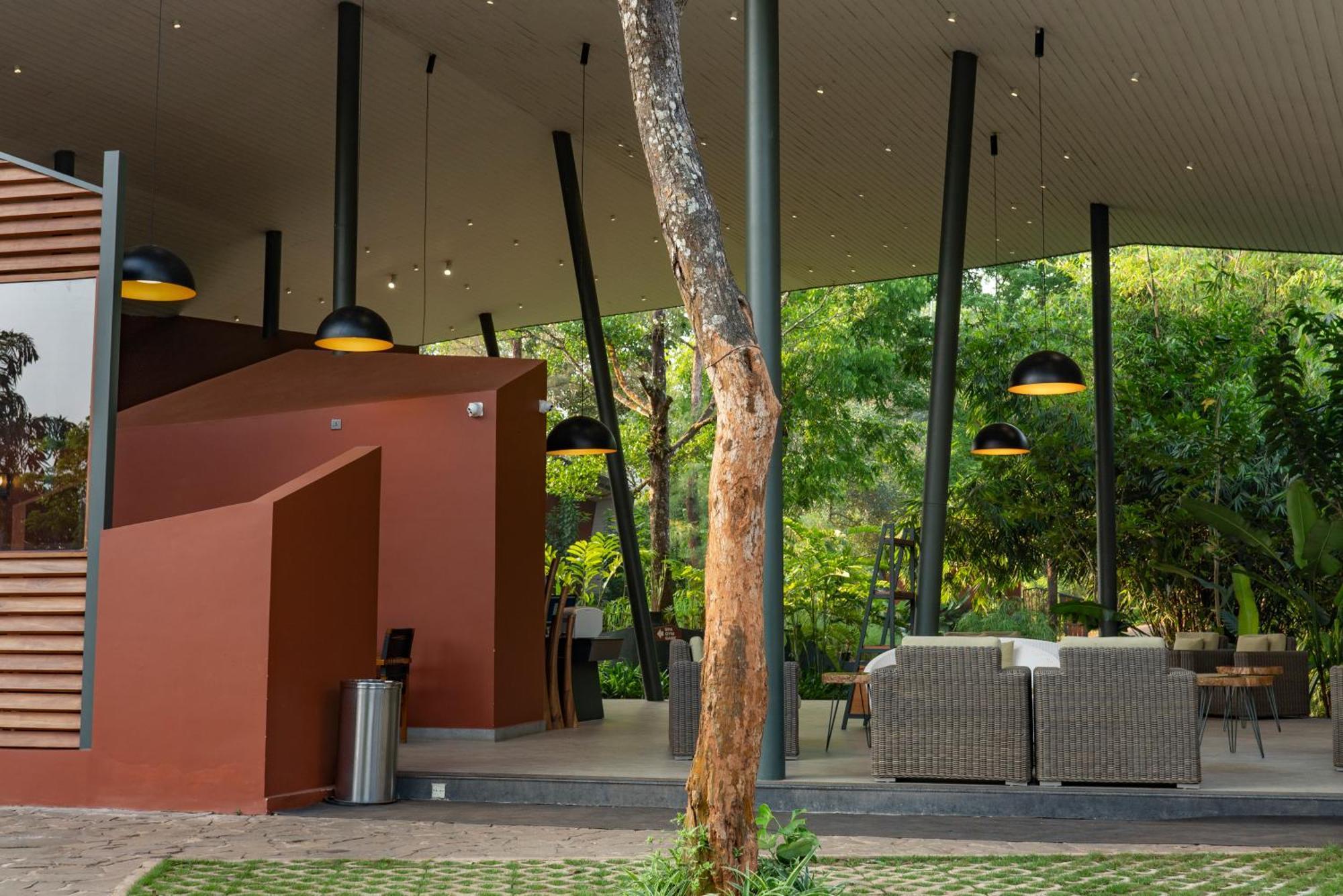 Vyna Hillock Resort And Spa Витири Екстериор снимка