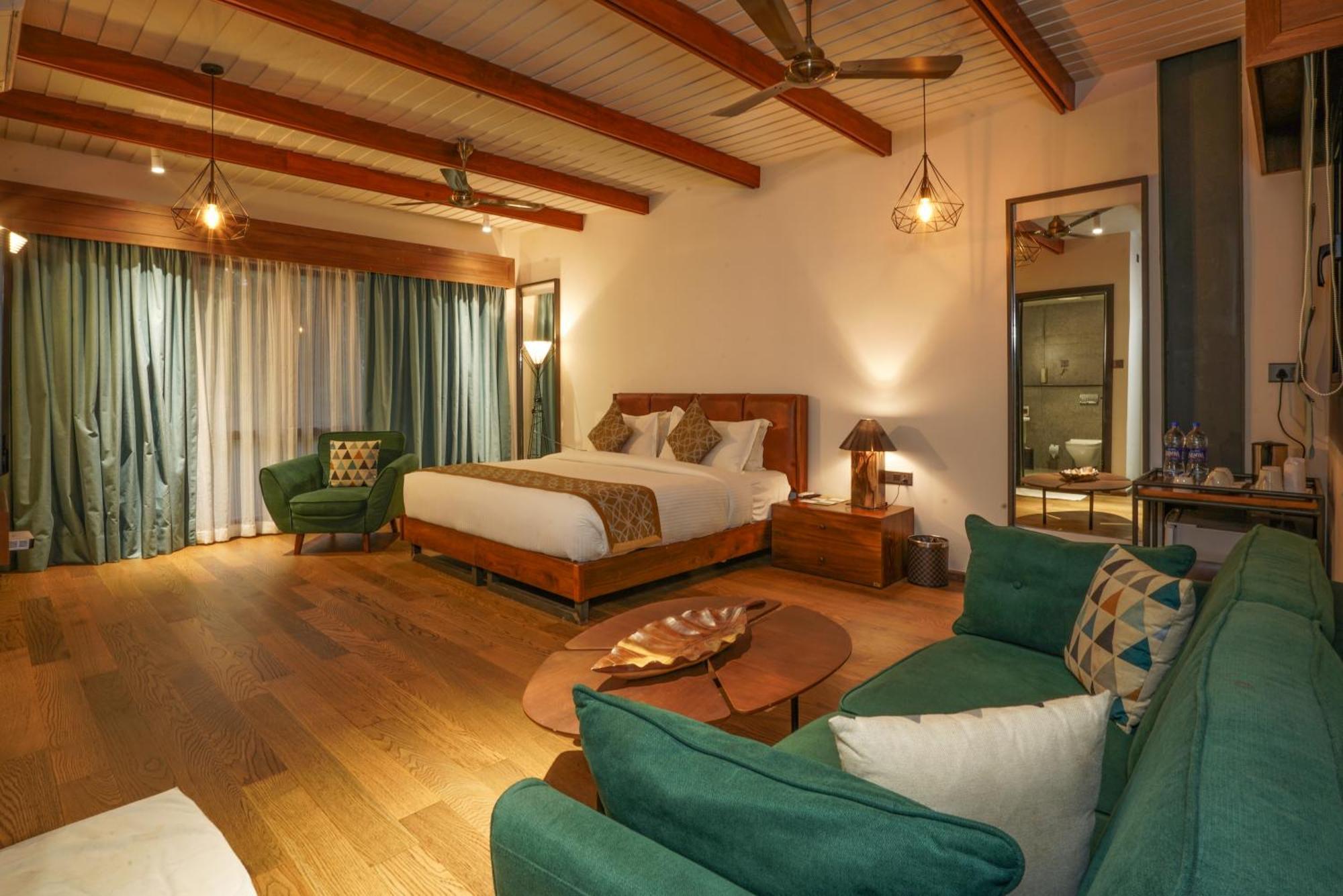 Vyna Hillock Resort And Spa Витири Екстериор снимка