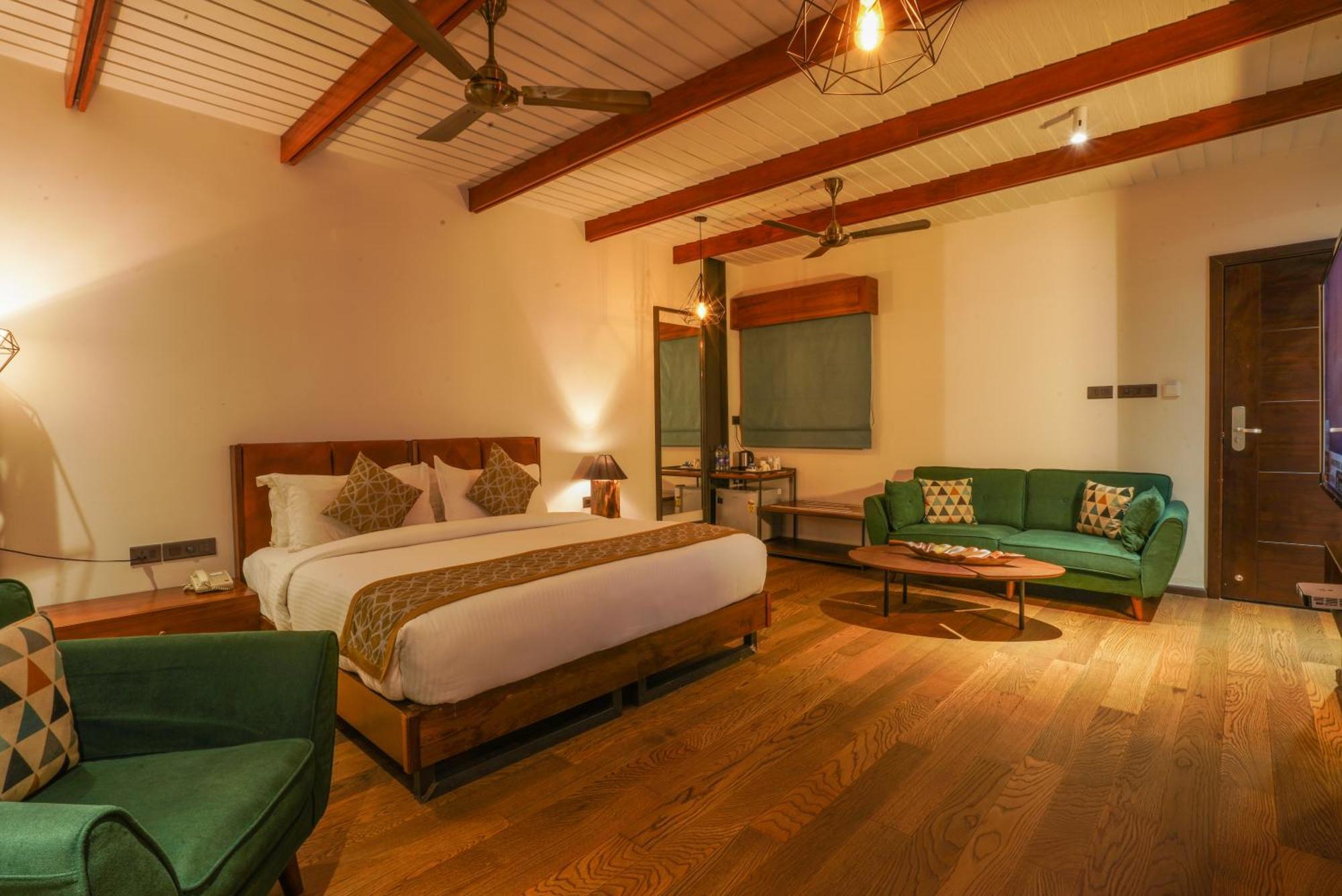 Vyna Hillock Resort And Spa Витири Екстериор снимка