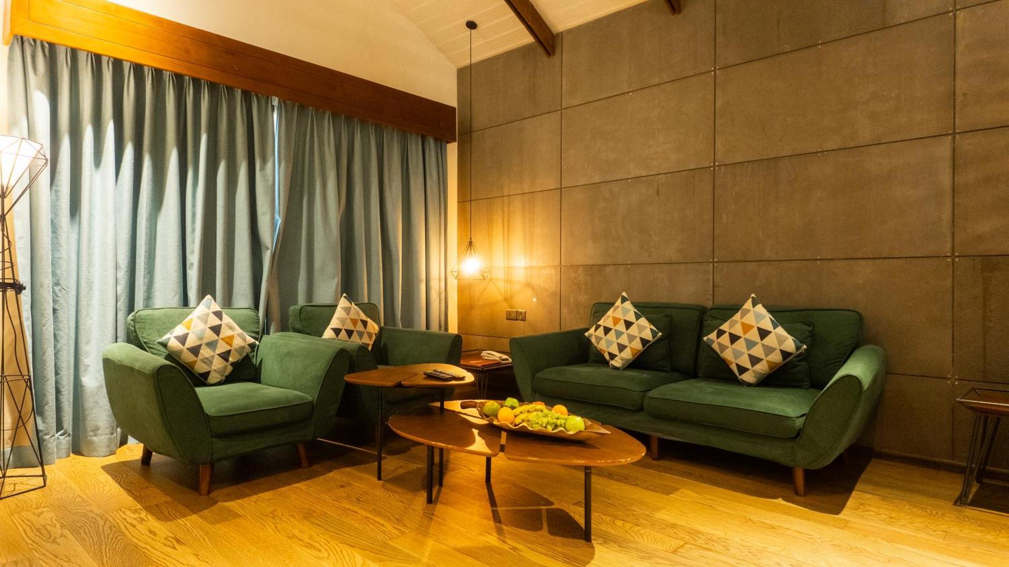 Vyna Hillock Resort And Spa Витири Екстериор снимка