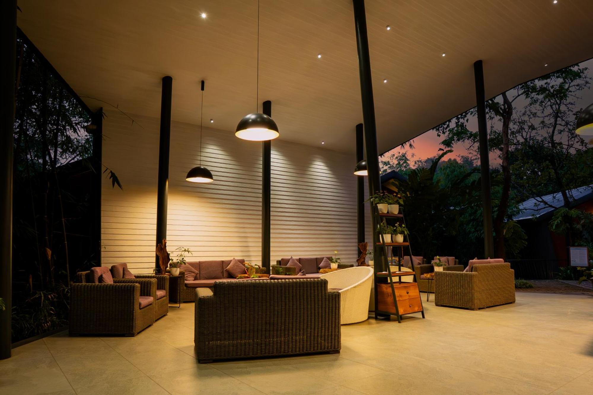 Vyna Hillock Resort And Spa Витири Екстериор снимка